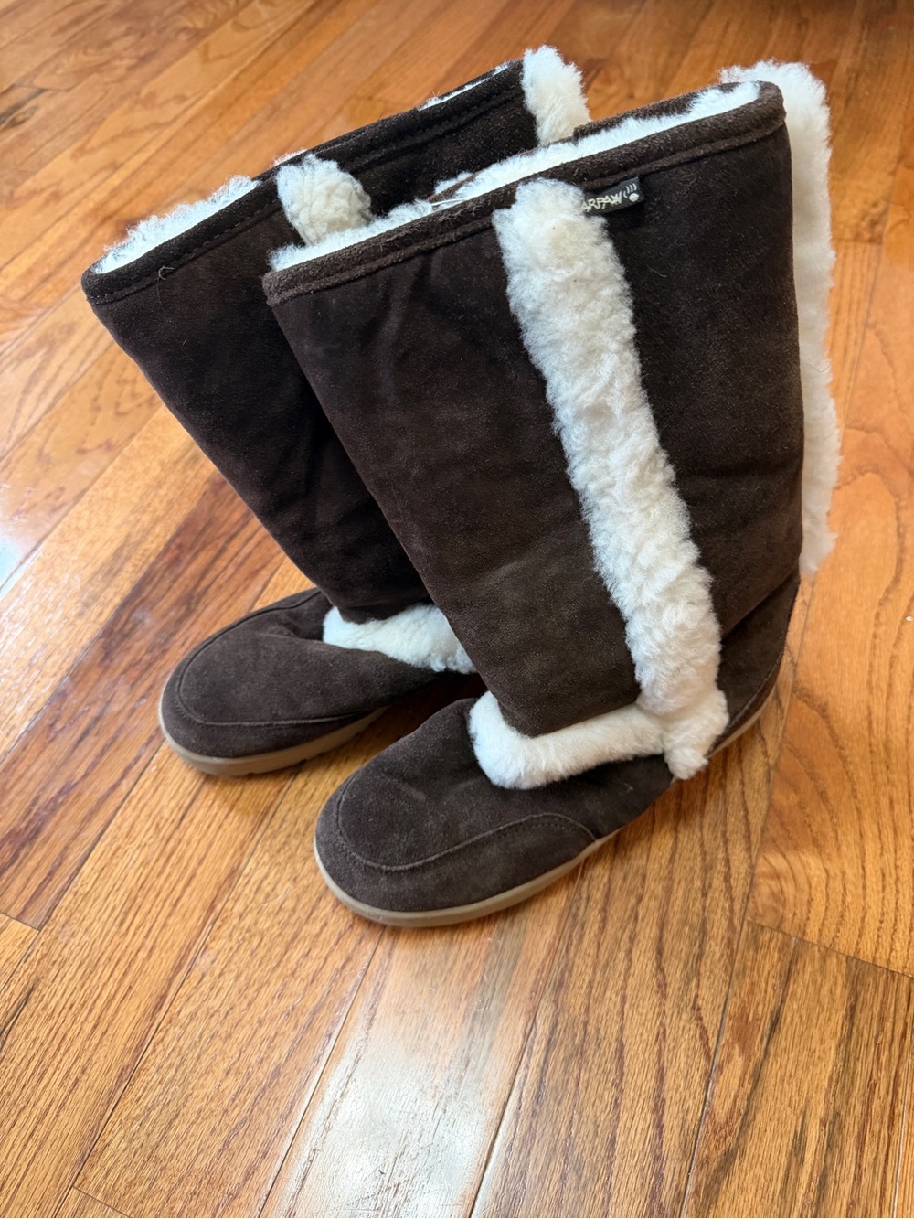 BEARPAW Koda Brown Suede Sheepskin Fur Trim Tall Boots Womens Size 9⁠